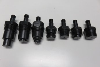 DL-TRUKE-07BR Set of adapters for injector test of unit-injectors for European trucks